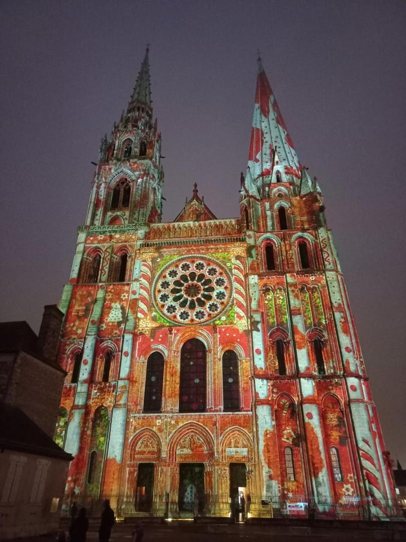 Apartamento Le Gite De La Cathedrale Chartres Exterior foto
