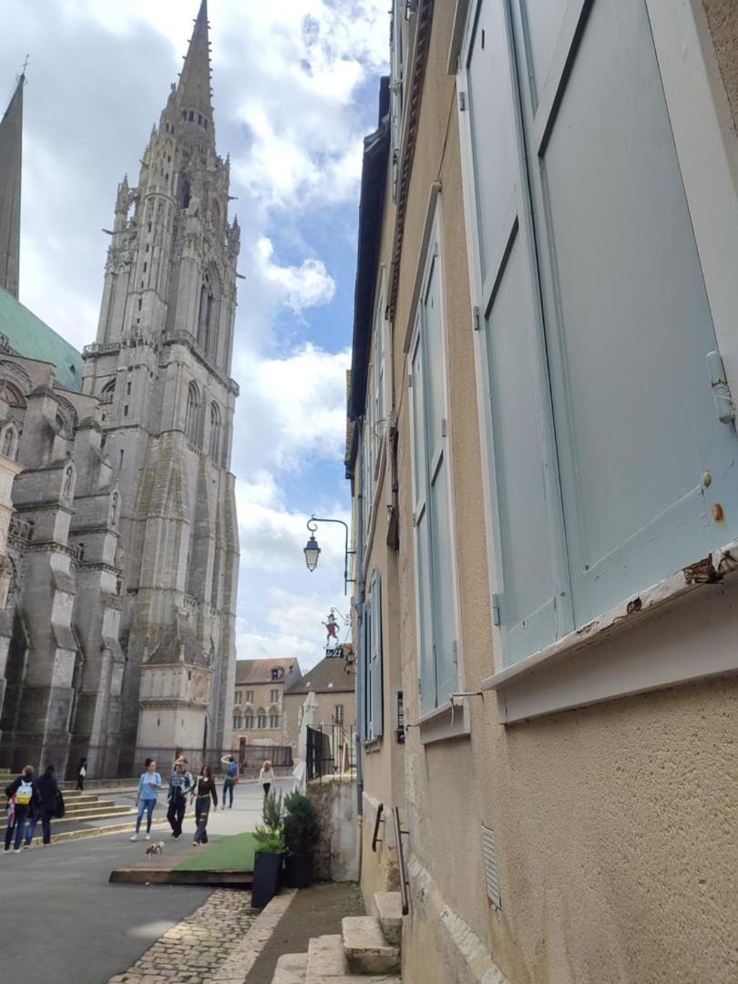 Apartamento Le Gite De La Cathedrale Chartres Exterior foto